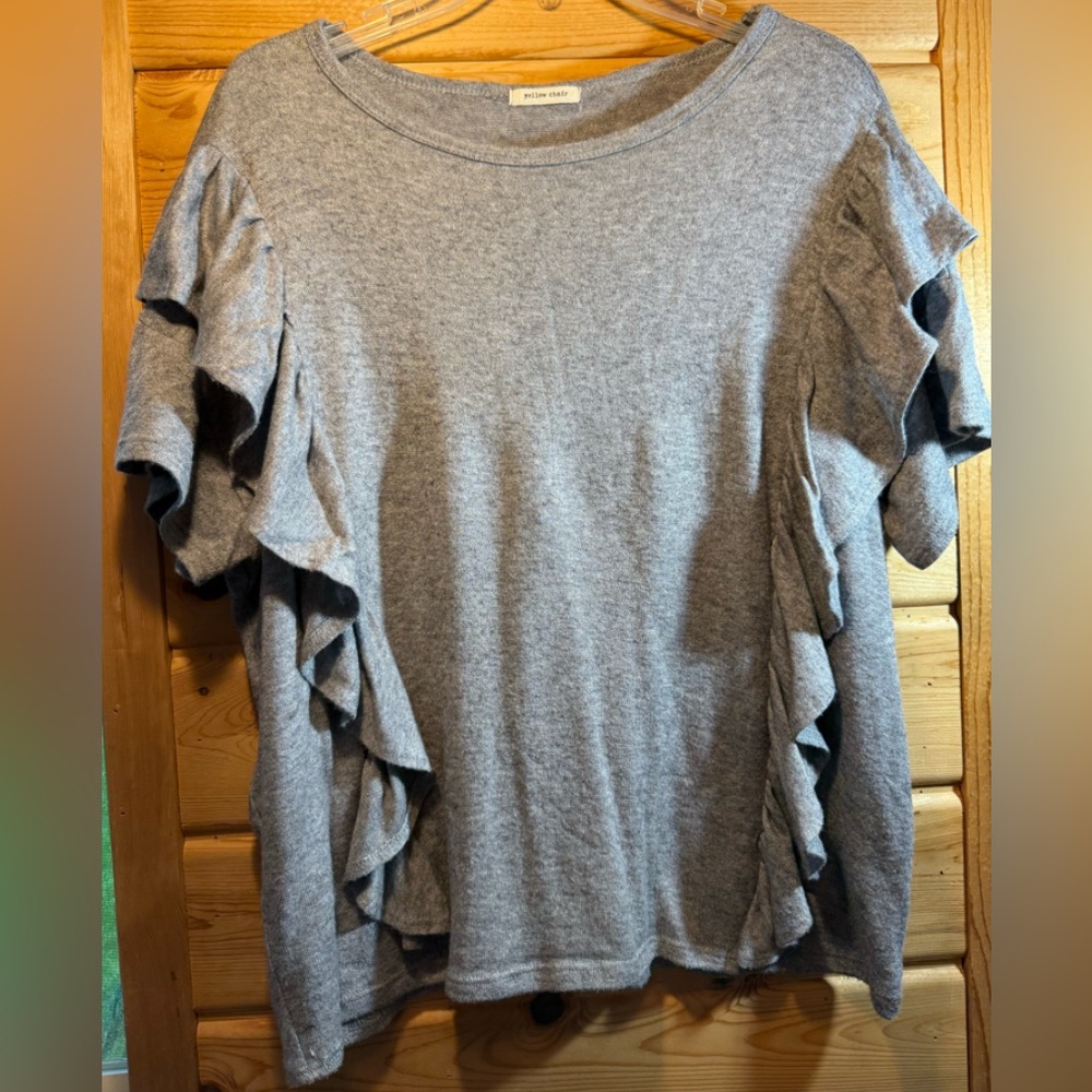 Yellow Chair Gray Ruffled Shortsleeve Top Medium
